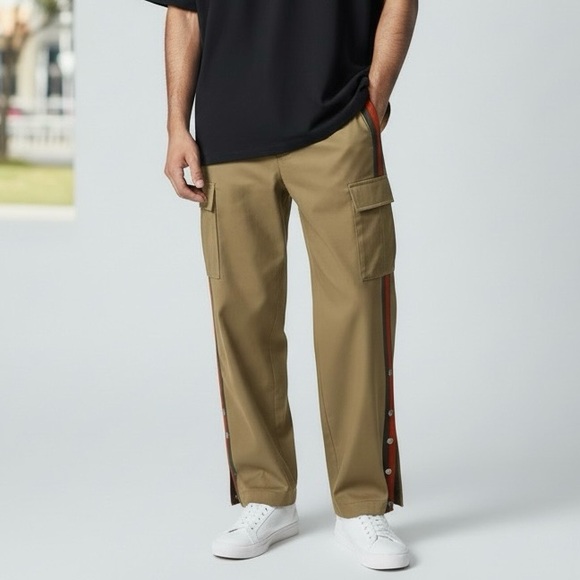 Under Armour Other - Under Armour Khaki Cargo Pants with Orange Side Stripe and Snap Leg Men’s M